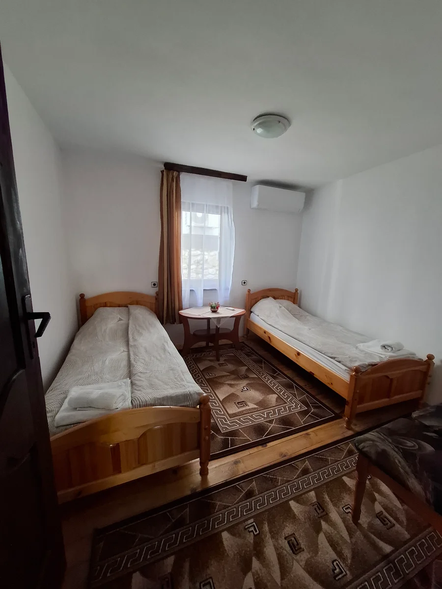 Apartment 1 2