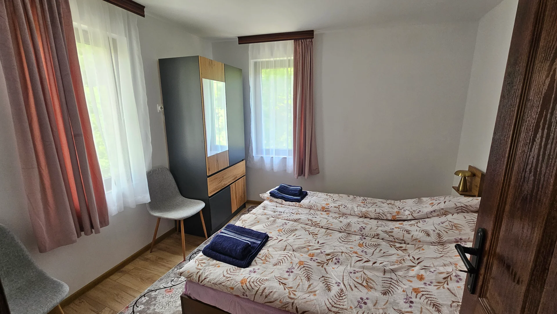 Apartment 2 2