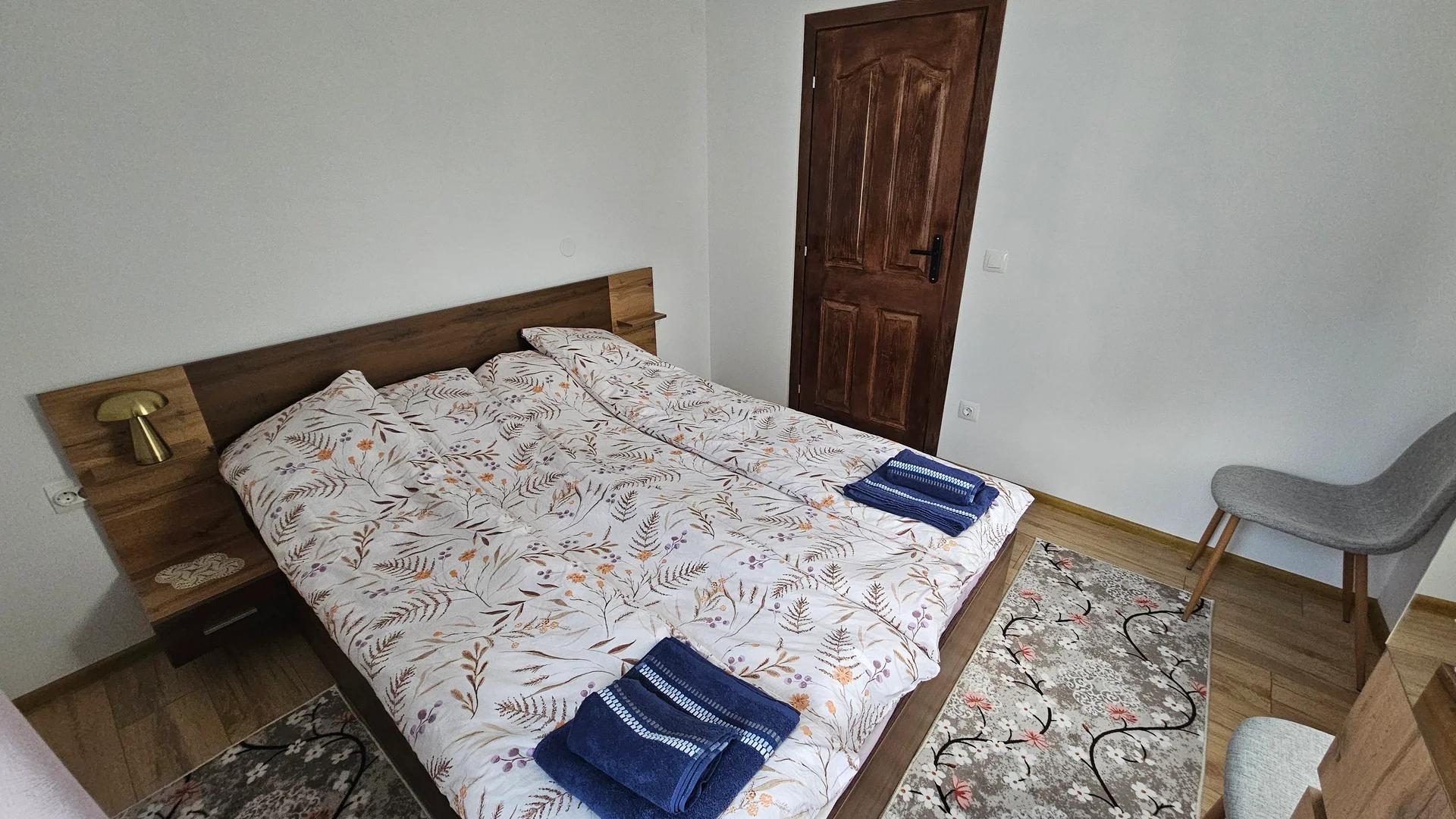 Apartment 2 4