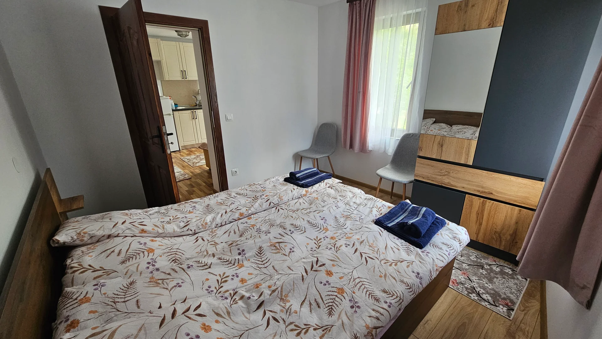 Apartment 2 5