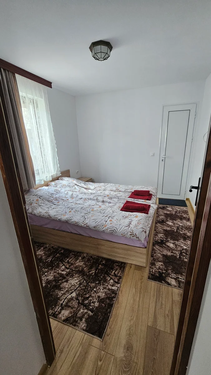 Apartment 3 5