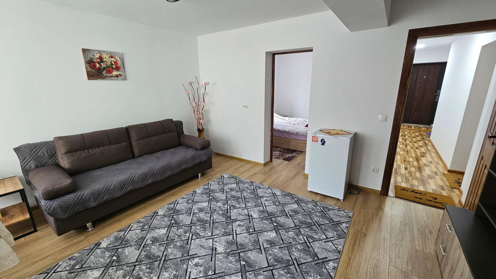 Apartment 3 9
