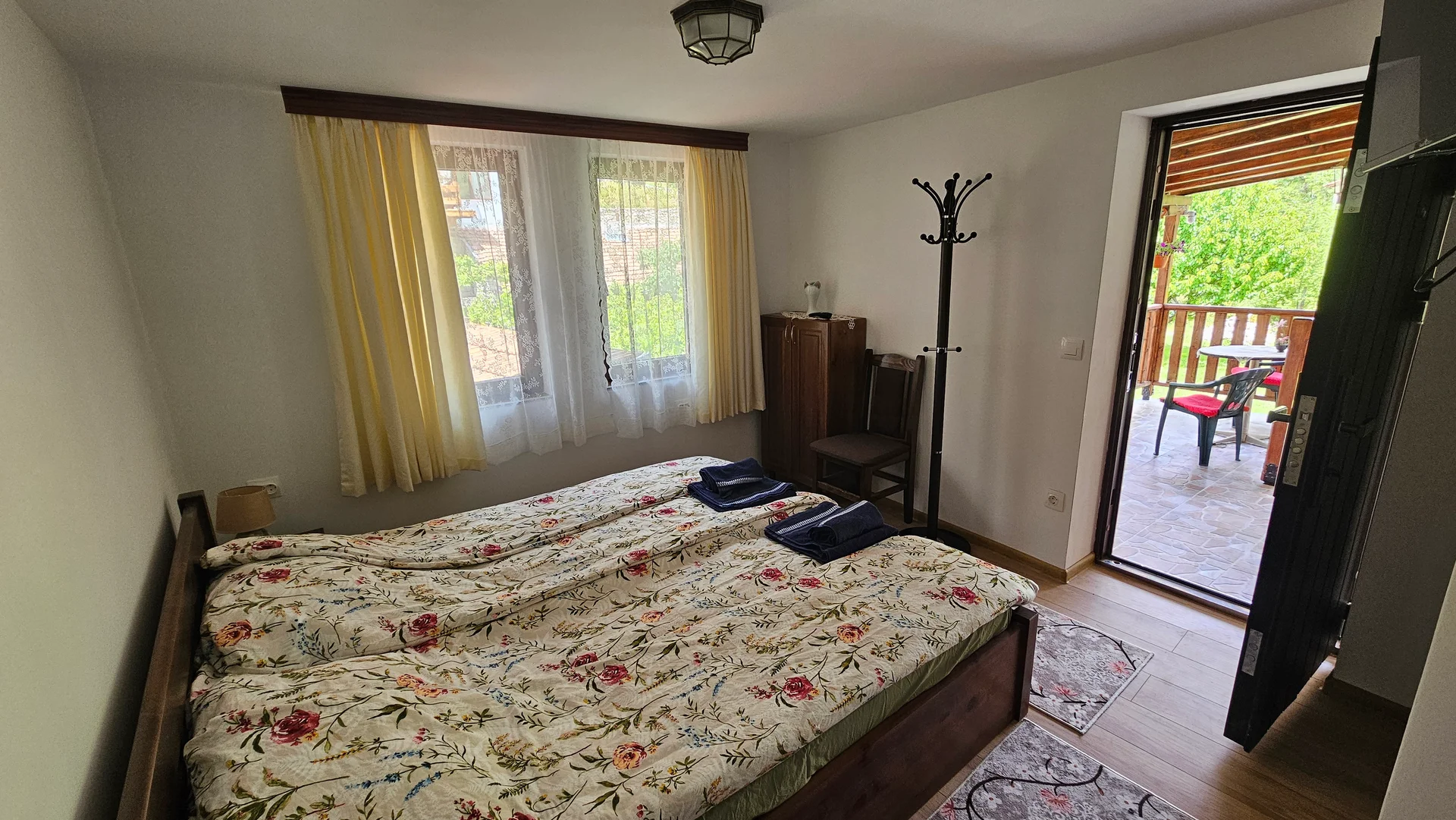 Apartment 4 2