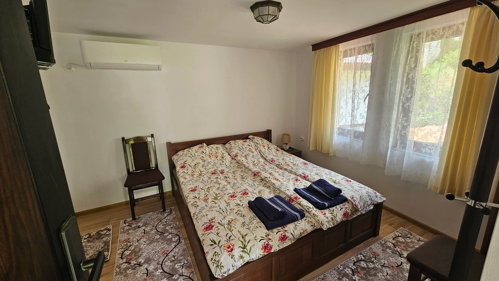 Apartment 4 3